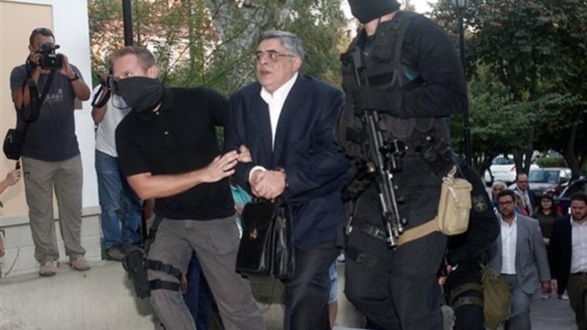 Ο Μιχαλολιάκος μηνύει τον εισαγγελέα των φυλακών Κορυδαλλού