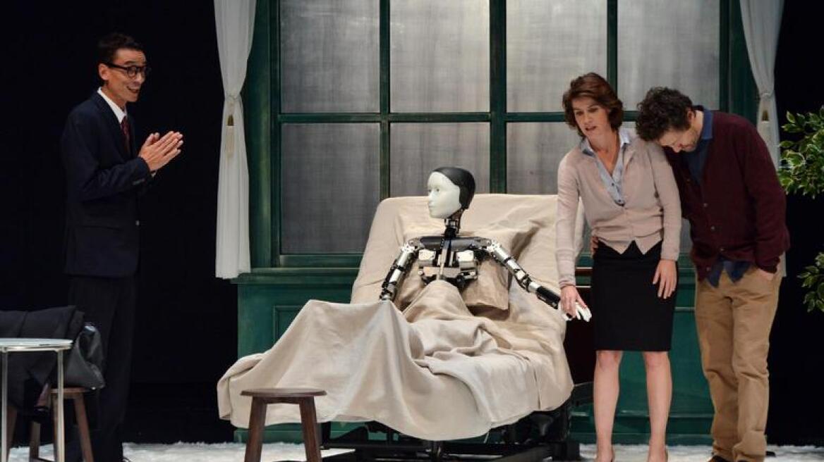 Ρομπότ πρωταγωνιστεί σε παράσταση στην Ιαπωνία