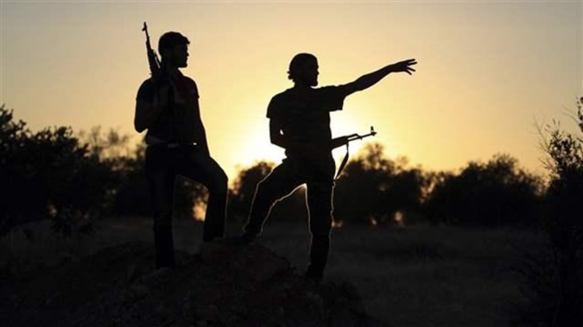 ΗΠΑ: Η Τουρκία θα εξοπλίσει και θα εκπαιδεύσει τη συριακή αντιπολίτευση