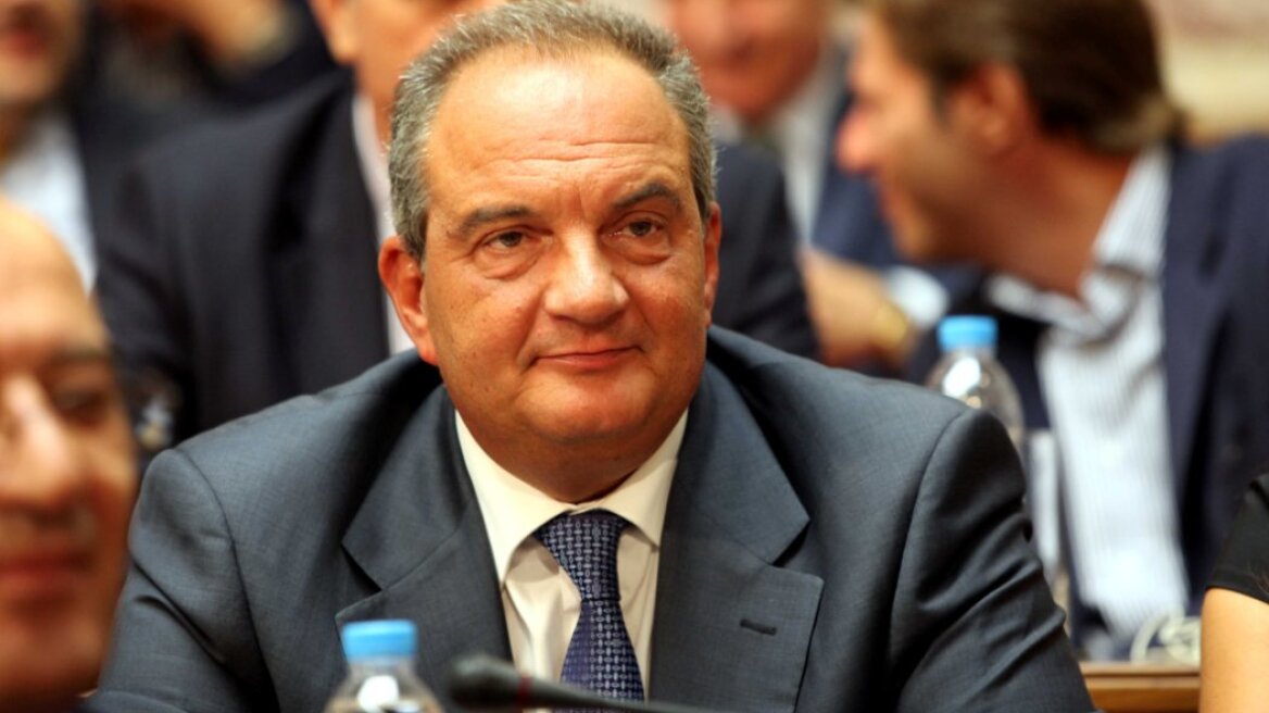 Συνάντηση Κώστα Καραμανλή - Σταύρου Θεοδωράκη στη Βουλή