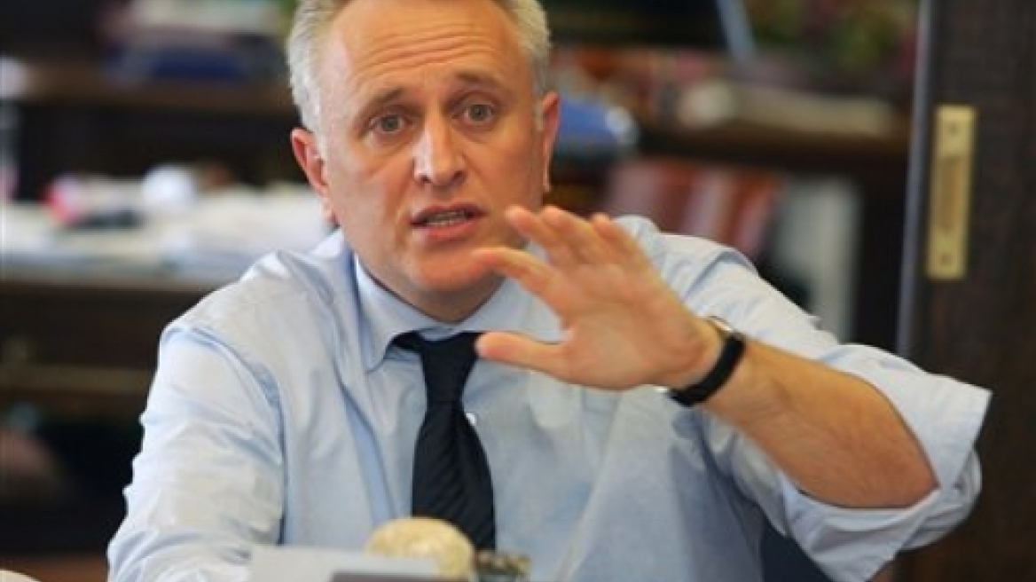 Προαναγγέλλει νέο κόμμα ο Ραγκούσης; 