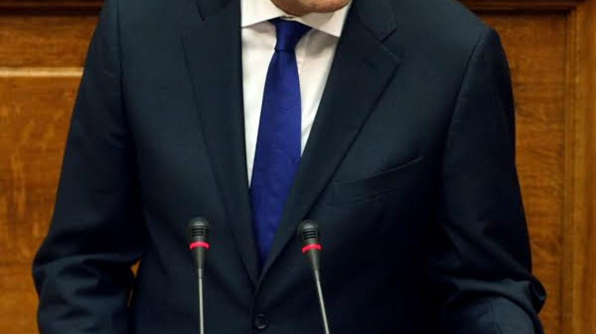 Βουλή: Επί 63 λεπτά μιλούσε ο Αντώνης Σαμαράς!