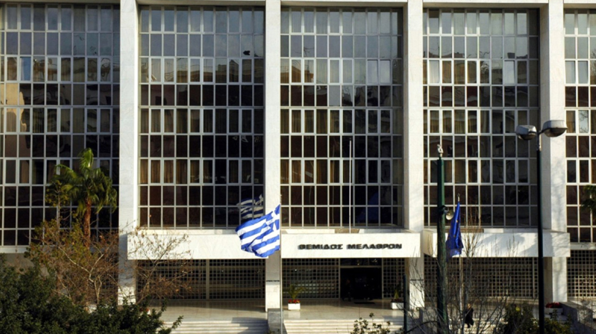 Άρειος Πάγος: Μόνο με παρουσία εισαγγελέα οι έρευνες εφοριακών σε σπίτια