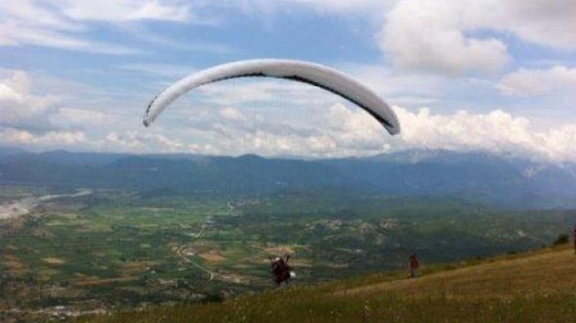 Ιωάννινα: Παραλίγο τραγωδία με αλεξιπτωτιστή