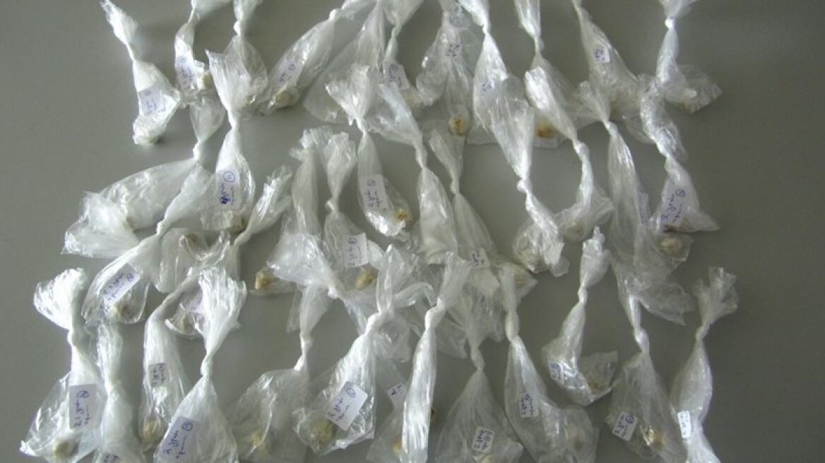 Ένας 39χρονος διακινούσε ηρωίνη και χάπια στη Μυτιλήνη