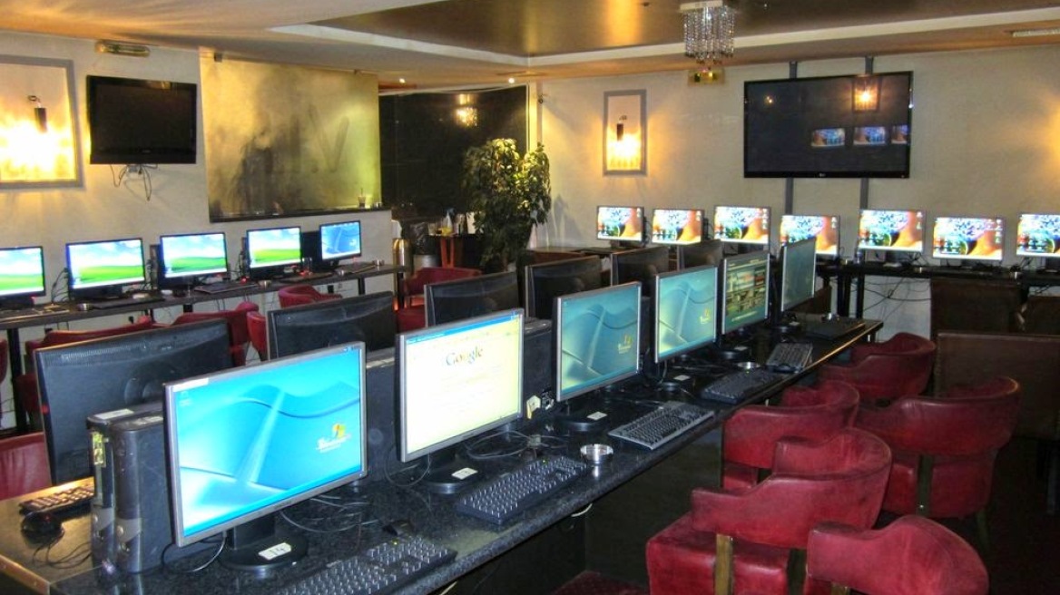 Καβάλα: Ίντερνετ καφέ σέρβιρε... «φρουτάκια»