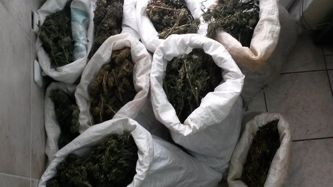 Γέμισε τις αποθήκες του με χασίς