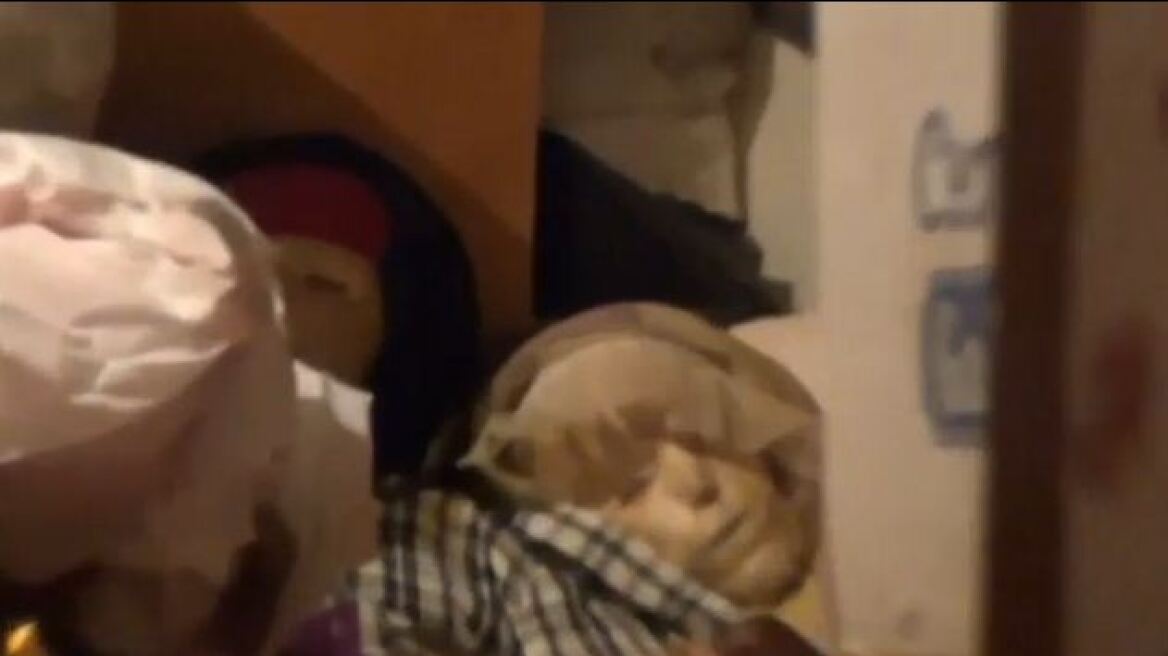 Το σπίτι της φρίκης: Μουμιοποίησε 150 πτώματα κοριτσιών, τα έντυσε και γιόρταζε τα γενέθλιά τους!