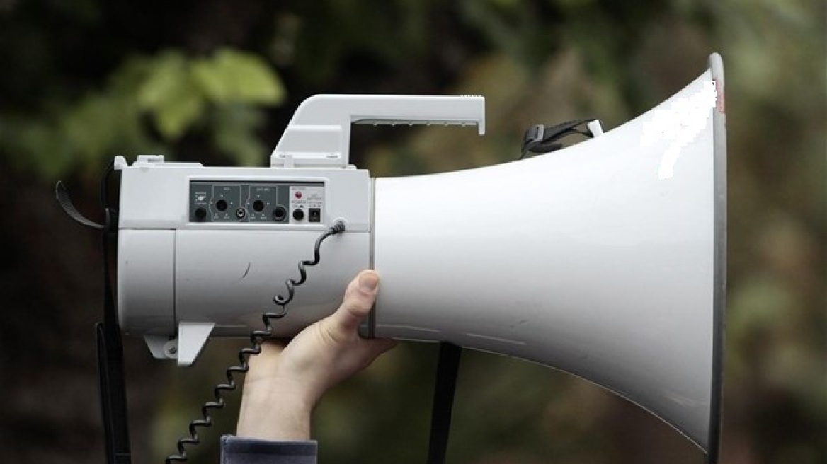 Κόβει τα προνόμια των συνδικαλιστών η κυβέρνηση