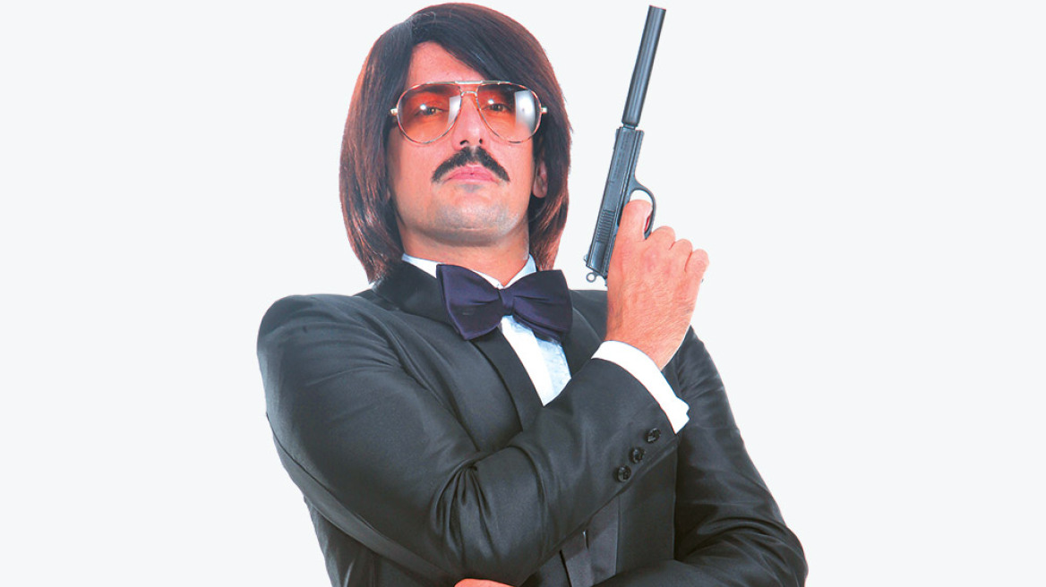 O Τόνις Σφήνος ξαναχτυπά ως Τζέιμς Μποντ