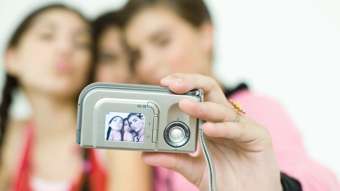 Ρωσία: Οι selfie ευθύνονται για τις... ψείρες!