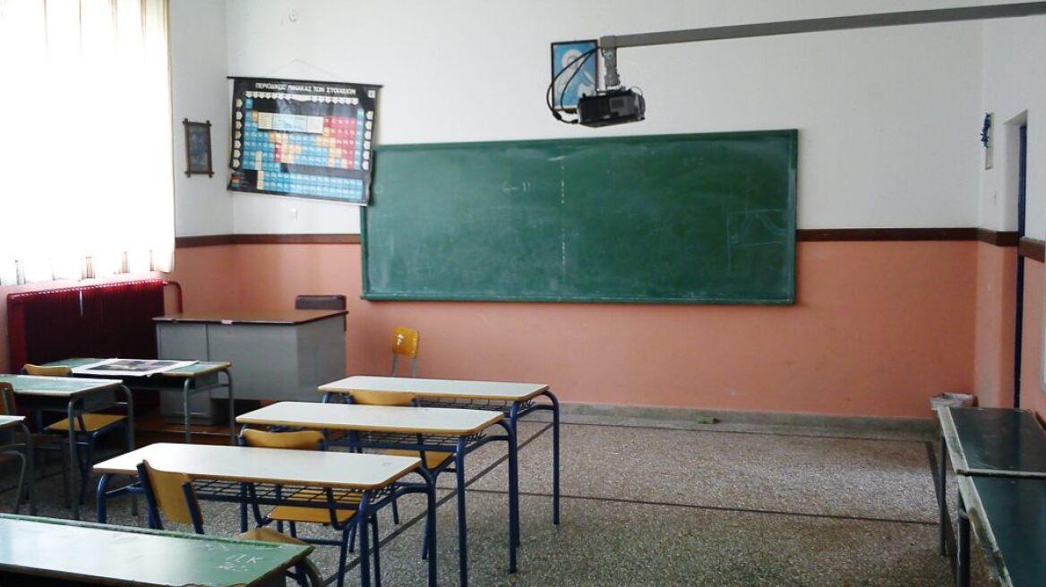 Πάτρα: Δεν έκοψε τις φλέβες του ο καθηγητής, λέει ο Σύλλογος Διδασκόντων 