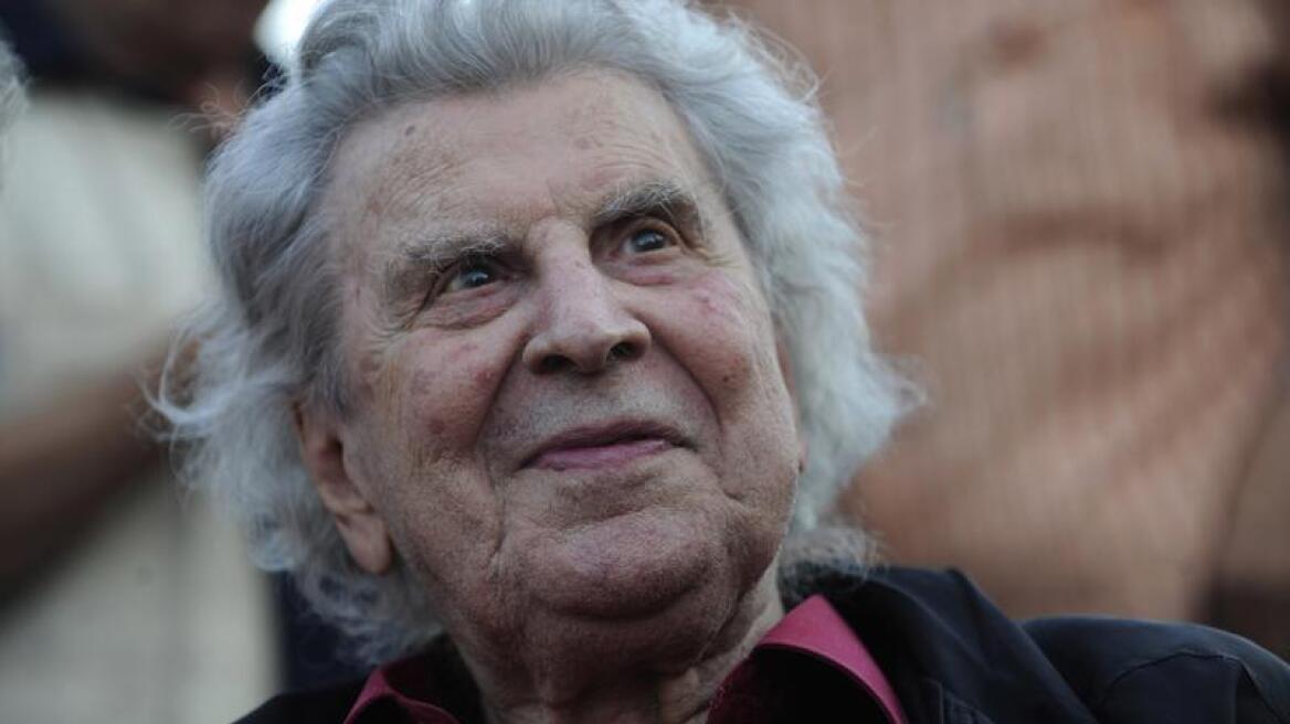 Επέστρεψε στο σπίτι του ο Μίκης Θεοδωράκης