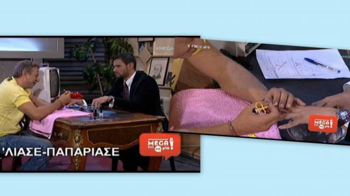 Κώστας Κόκλας: Κάνει μανικιούρ στον Ουγγαρέζο