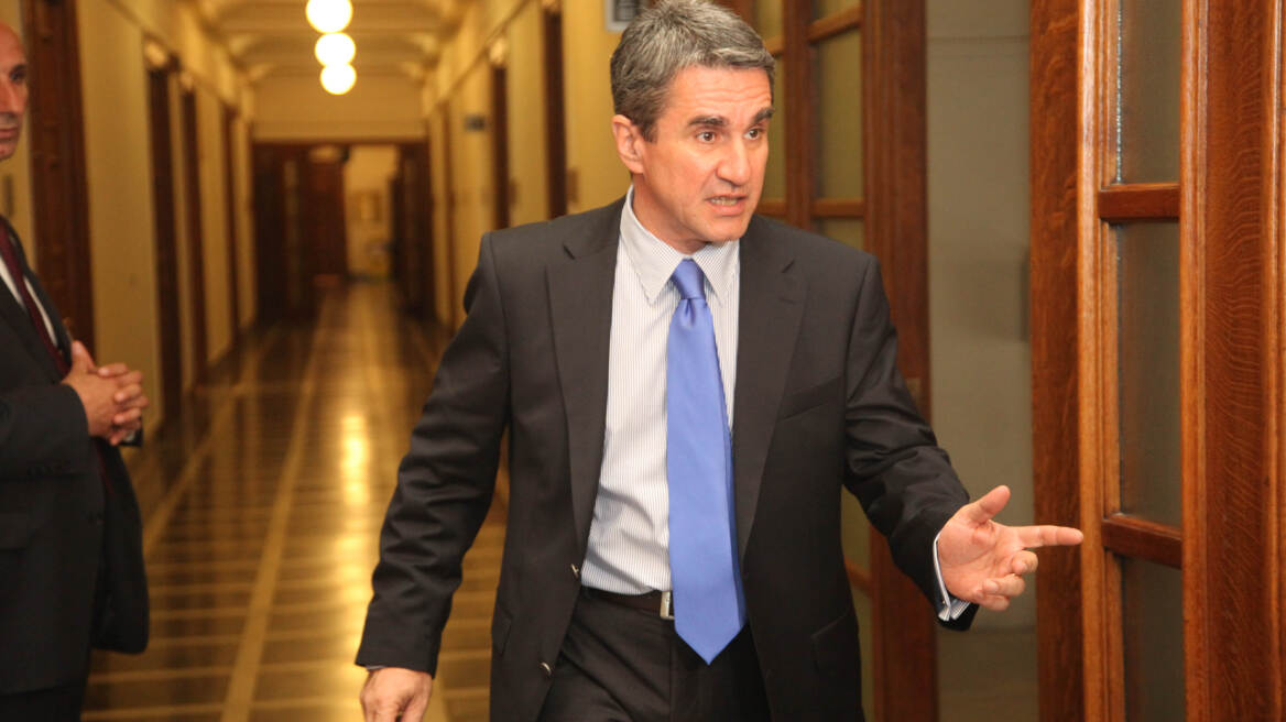 Οργή Λοβέρδου για την έλλειψη ενημέρωσής του για τη δοξολογία