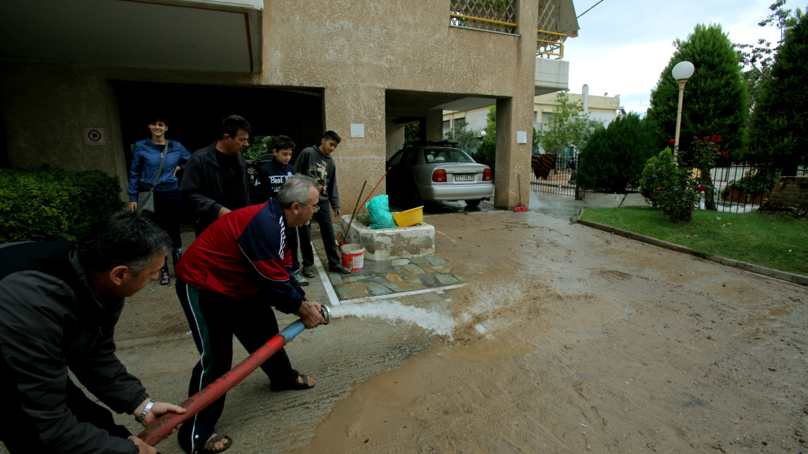 Προκαταρκτική εξέταση για τις πλημμύρες στον Πειραιά