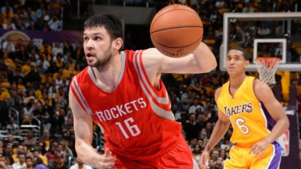 Το πρώτο… επίσημο καλάθι του «Παπ»