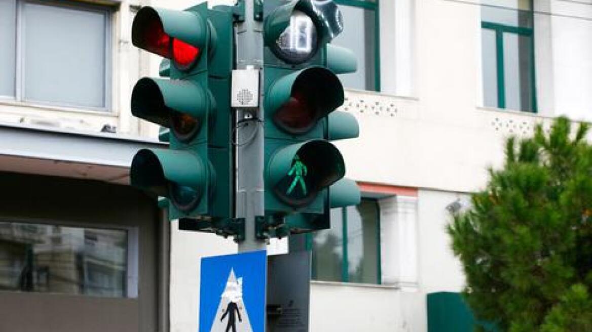 Θεσσαλονίκη: Φανάρια με... ταυτότητα θα κοσμούν σύντομα την πόλη
