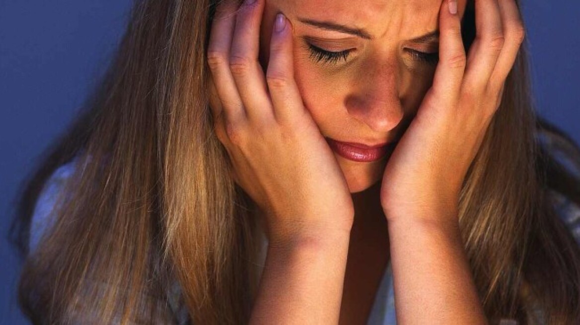 Ρόδος: Ξυλοκόπησε την εν διαστάσει σύζυγό του