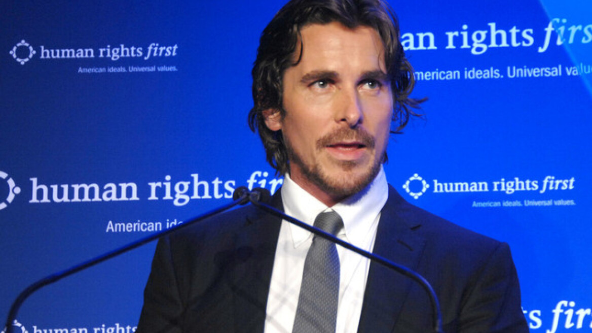 Ούτε ο Κρίστιαν Μπέιλ «στέριωσε» για τον ρόλο του Στηβ Τζομπς