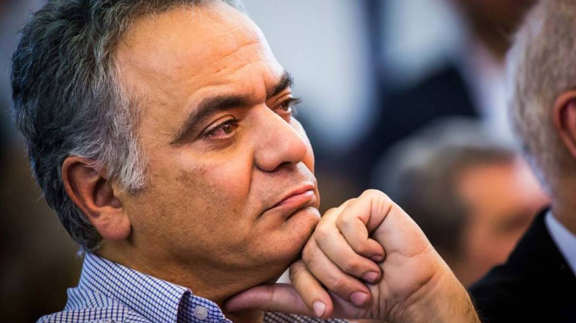 Σκουρλέτης: Ο Σαμαράς δεν έρχεται στη Βουλή, δε σηκώνει ούτε τα τηλέφωνα 