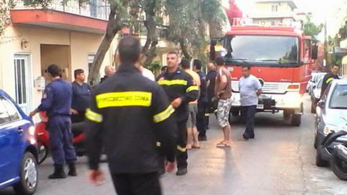 Θρακομακεδόνες: Αυτοκίνητο καρφώθηκε σε μπαλκόνι 