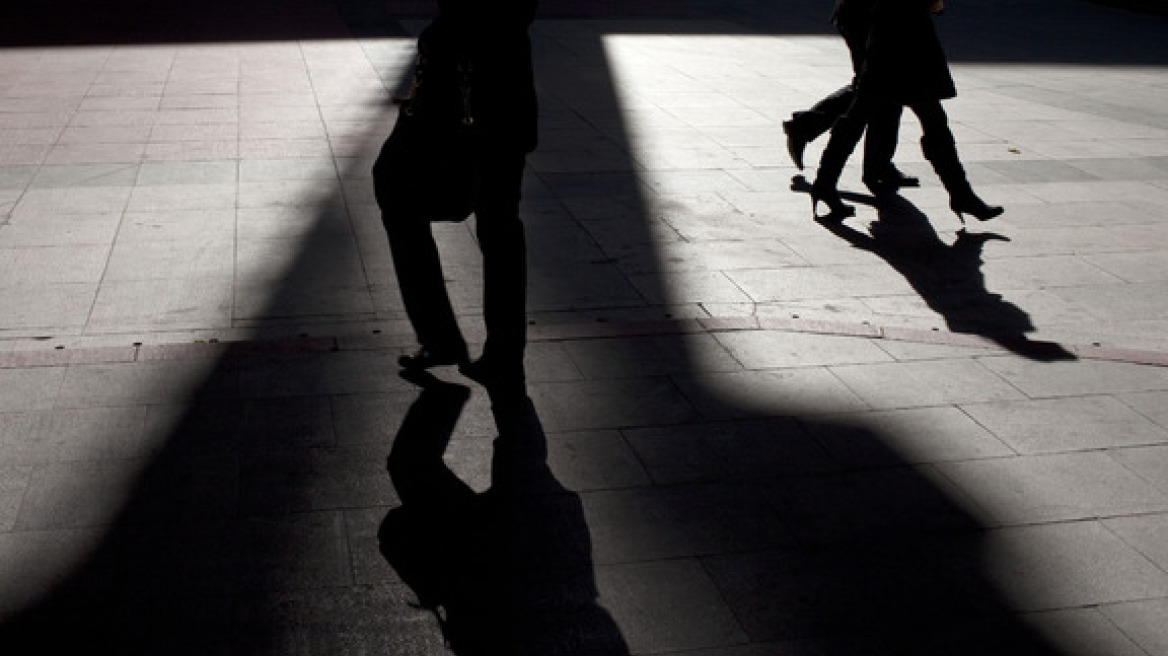 Μυστήριο με τη δασκάλα που βρέθηκε ημίγυμνη και τραυματισμένη στην Άρτα