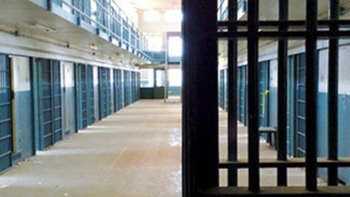 Σέρρες: Στη φυλακή 20χρονη για τη δολοφονία ηλικιωμένου