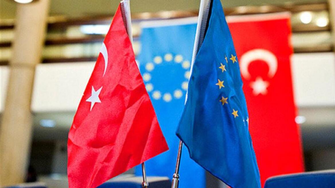 Τουρκία: Ενδέχεται να αναστείλει τη συμφωνία τελωνειακής ένωσης με την ΕΕ