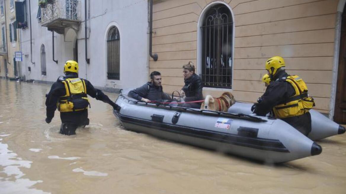 Σαρώνει την Ιταλία η κακοκαιρία