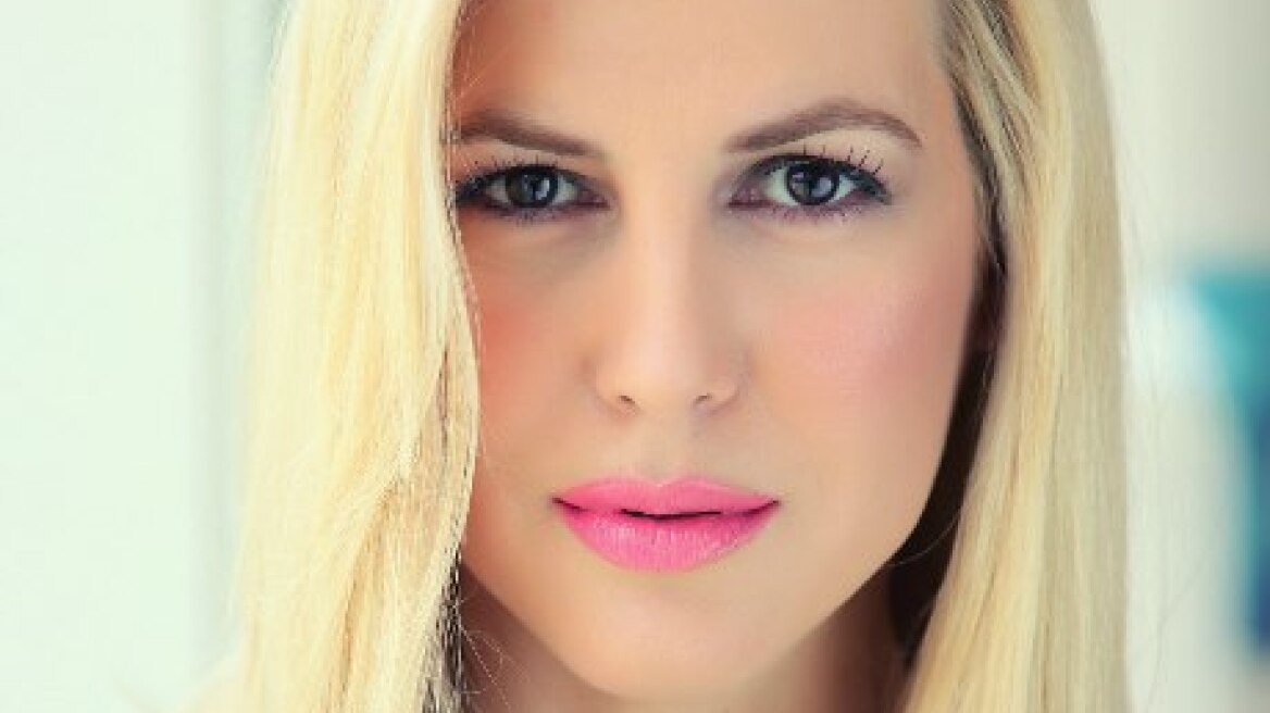 Δείτε τη Ράνια Θρασκιά με σιδεράκια!