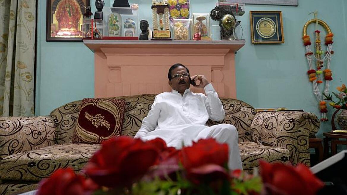 Η Ινδία απέκτησε τώρα και υπουργό για τη... γιόγκα