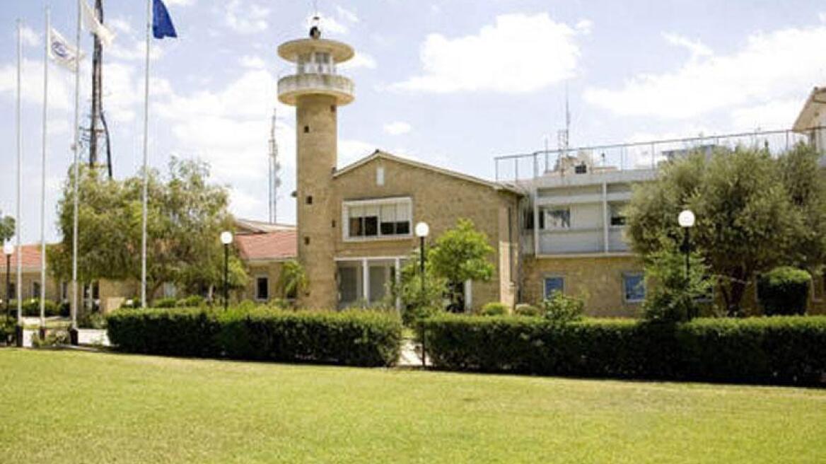 Χάσικος: Πρέπει να απολυθούν 100 υπάλληλοι από το ΡΙΚ