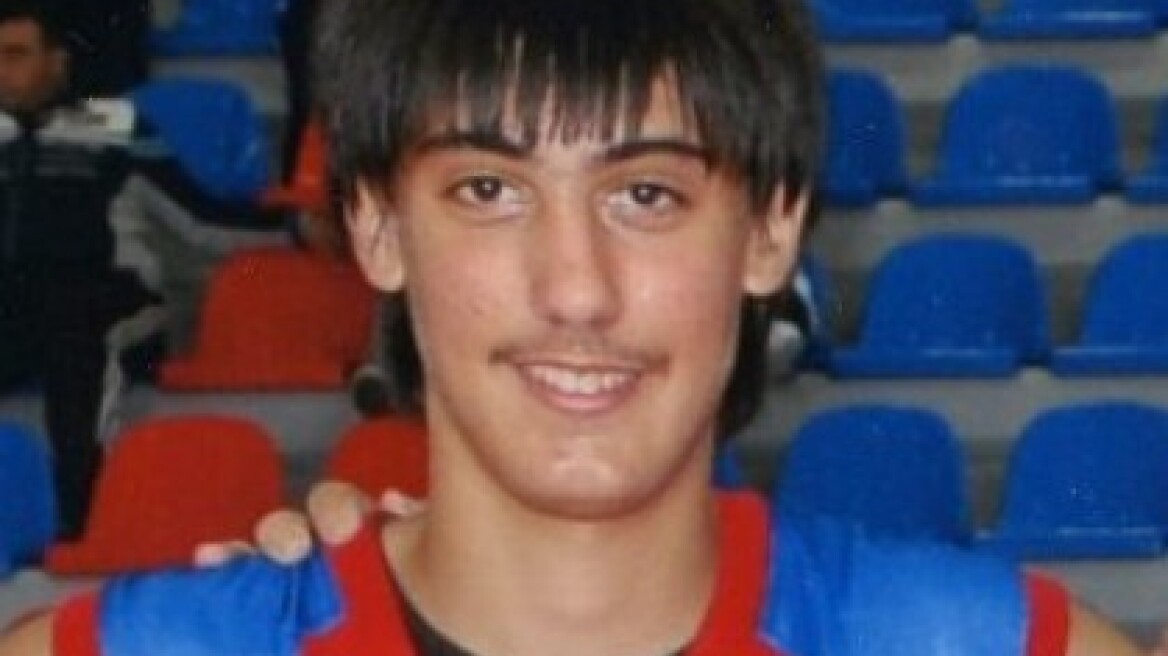 Σοκάρουν οι εξελίξεις στη Σαντορίνη: Ποιος σκότωσε τον 21χρονο Παναγιώτη; 