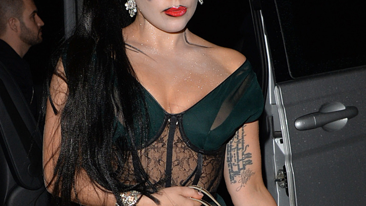 Lady Gaga: Πιο «καρναβάλι» δεν γίνεται!