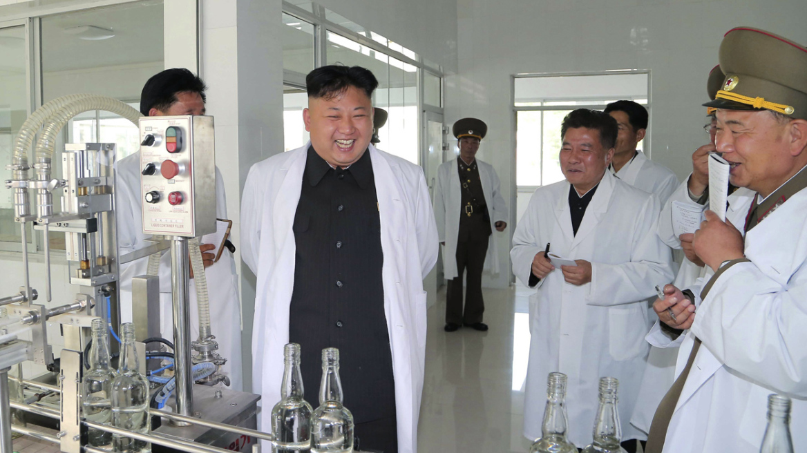 Βόρεια Κορέα: Οι ΗΠΑ «ψεκάζουν» με Έμπολα