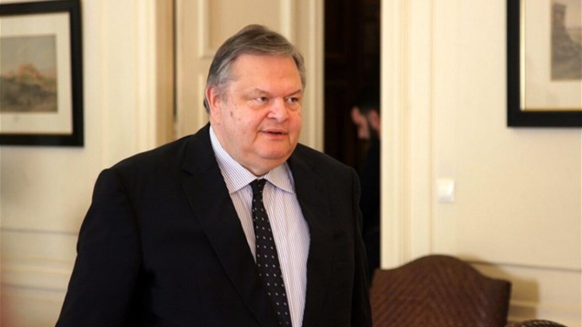 Βενιζέλος: Προέχει η διακοπή της παραβίασης της κυπριακής ΑΟΖ