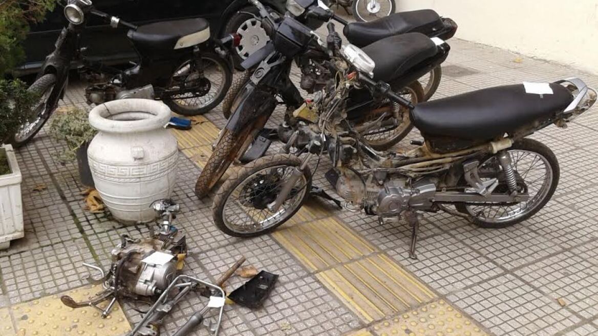 Λιβαδειά: Εκαναν τις στάνες συνεργεία για κλεμμένα δίκυκλα!