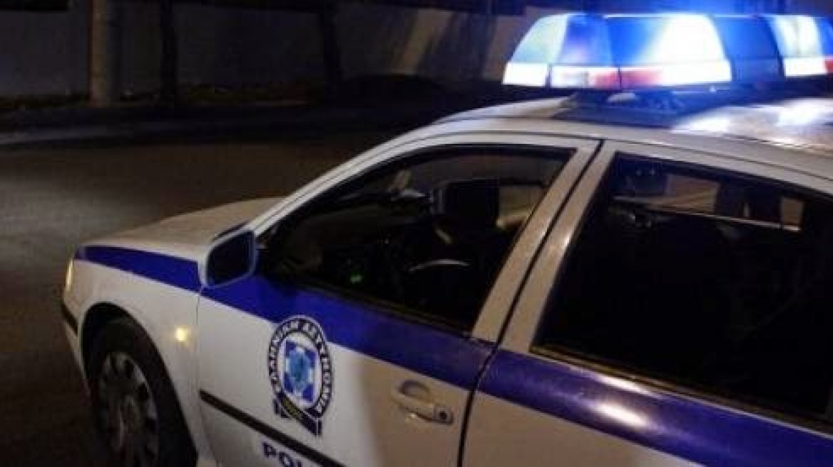 Απειλούσε να βάλει τέλος στη ζωή του... για μια γυναίκα!