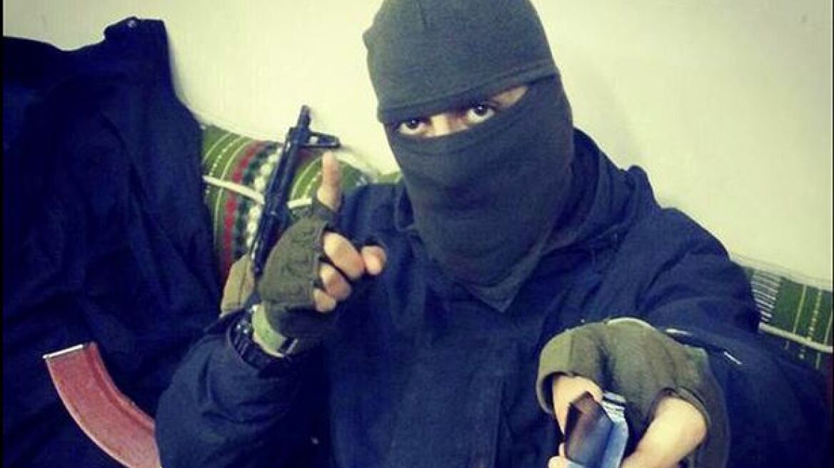 Ζει και βασιλεύει ο δήμιος «Τζιχάντι Τζον», λένε οι τζιχαντιστές