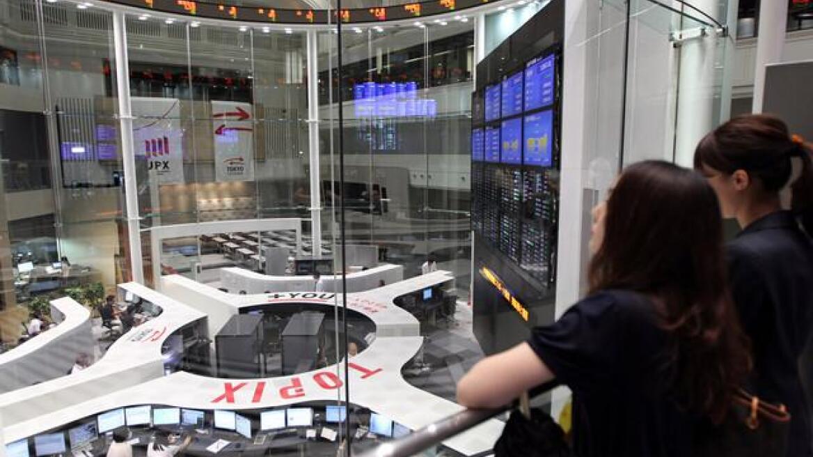 Σε χαμηλό δύο εβδομάδων ο Nikkei 