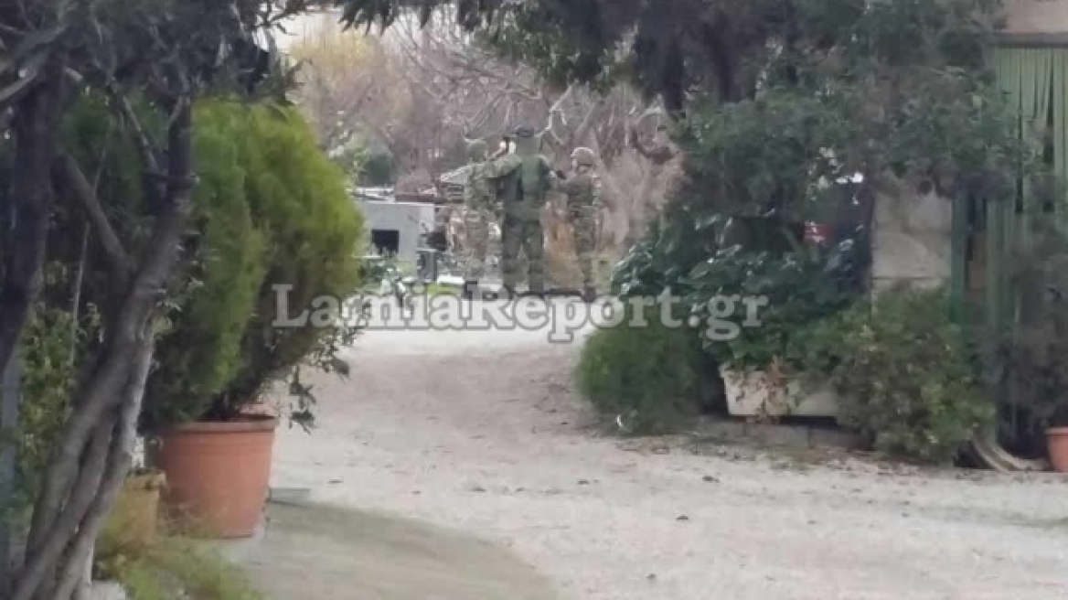 Λαμία: Βρέθηκαν 29 χειροβομβίδες και έξι βλήματα σε αποθήκη