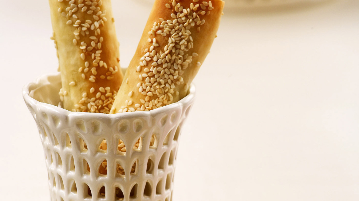 Μπουρεκάκια με φέτα, ανθότυρο και δυόσμο