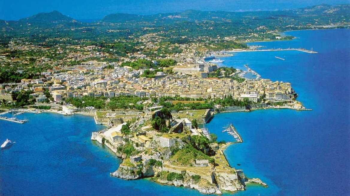 «Πιο κοντά» τα υδροπλάνα - Στην Κέρκυρα το πρώτο υδατοδρόμιο