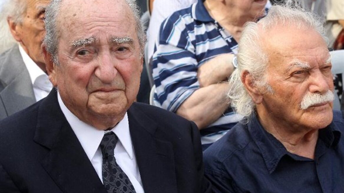 Κων. Μητσοτάκης σε Γλέζο: Σώζεις την τιμή του πολιτικού κόσμου