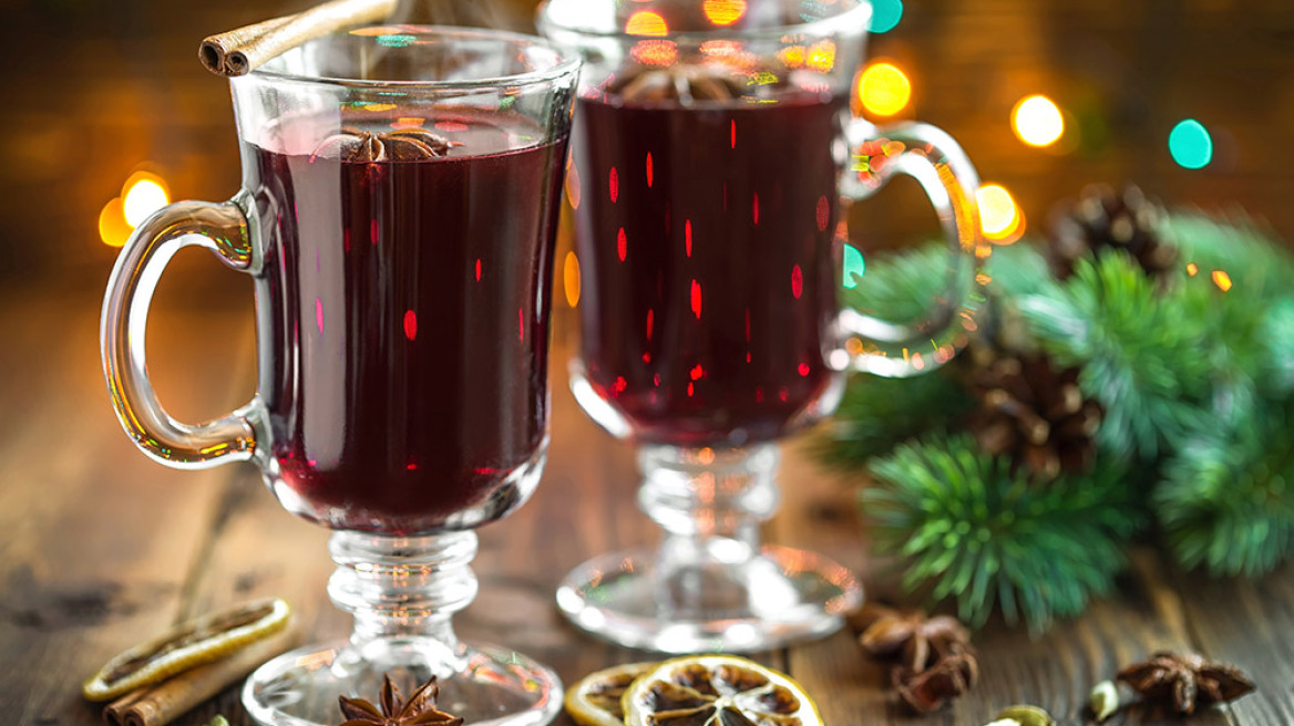 Glogg το γιορτινό ζεστό κρασί