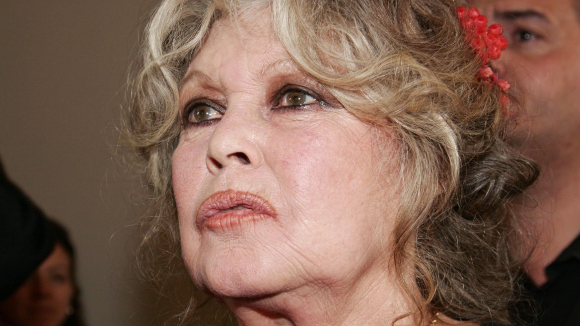 Μπριζίτ Μπαρντό: «Βάρβαρη πρακτική» η αναγκαστική σίτιση ζώων για φουά γκρα