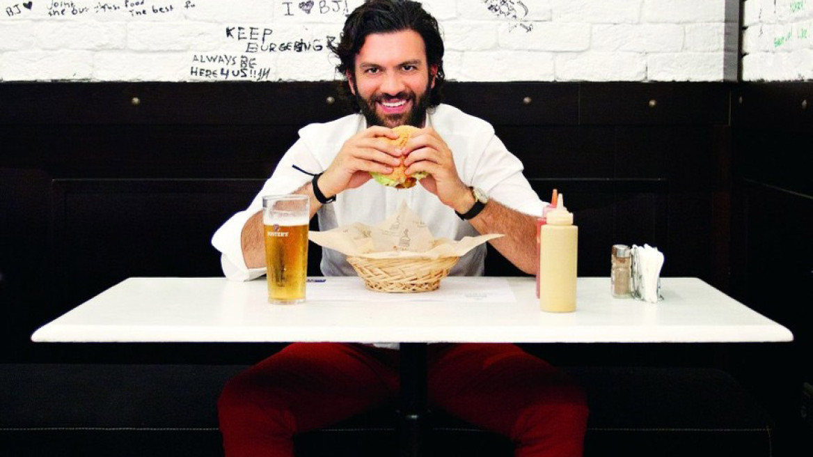 Γιώργος Παπακώστας: O mister «Burger» των 2 εκατ.€