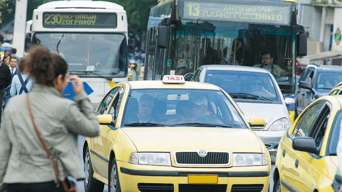 Γιακουμάτος: Παράνομες οι προσφορές στο κόμιστρο των ταξί μέσω ίντερνετ