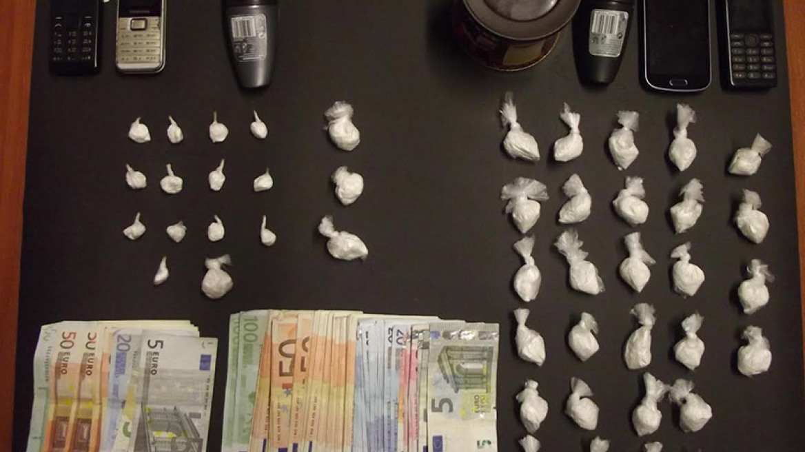 Έκρυβαν σε αγρό την κοκαΐνη που διακινούσαν στη Ρόδο